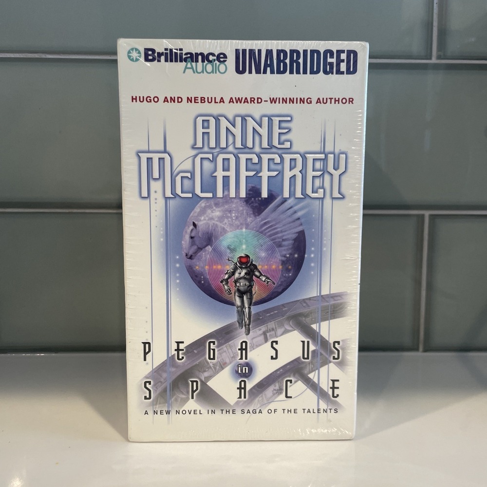 Pegasus Ser.; Pegasus in Space, bk 3 by Anne McCaffrey (2000, Hardcover)‎
